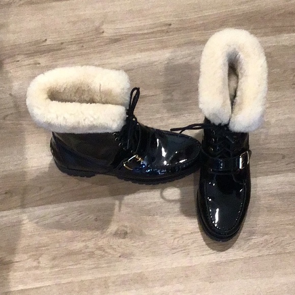 Shoes - Lauren Ralph Lauren Zabby shearling lined cold weather mid calf boots used